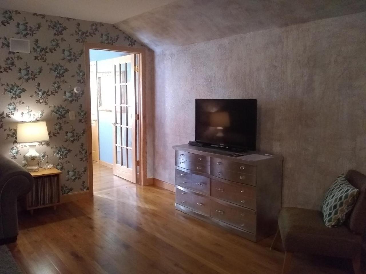 Bed And Breakfast Suite At The Wooded Retreat Pine City エクステリア 写真